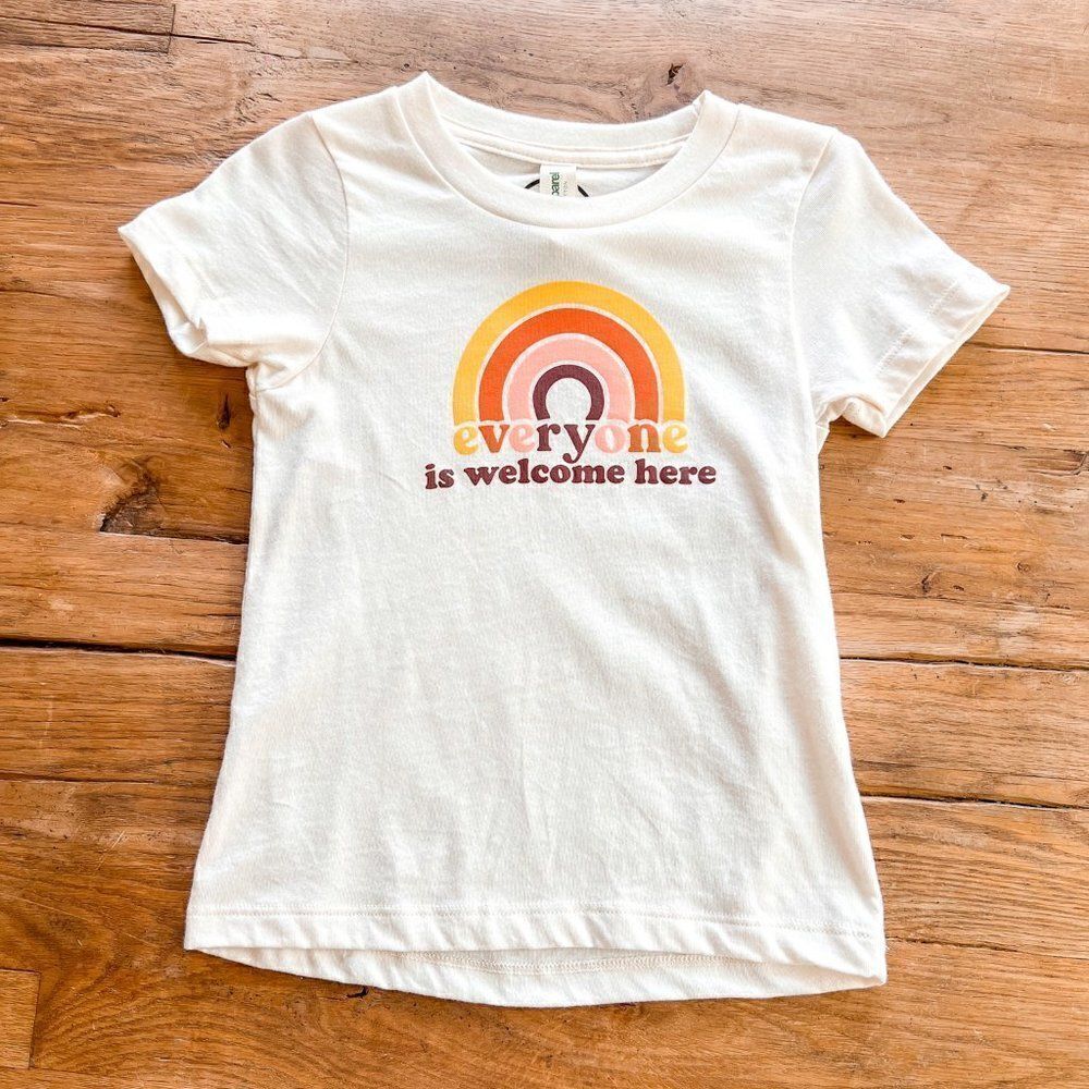 Savage Seeds 'Everyone is Welcome Here' Tee - Size 2